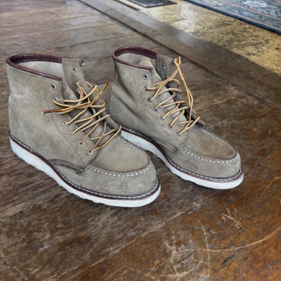 CLASSIC MOC® Women's Short Boot in Olive Mohave Leather - Picture 2 of 9